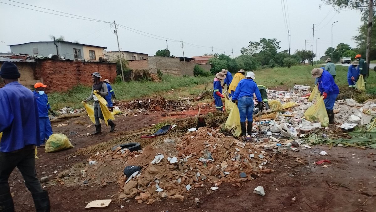 SoulbentProject's tweet photo. Cleanup in Laudium pretoria, Soulbent Project NPO south africa https://t.co/shg2JXBCBk