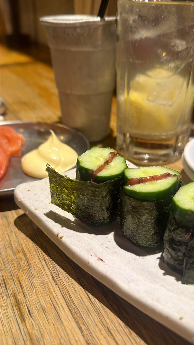 ウォーリー tweet media