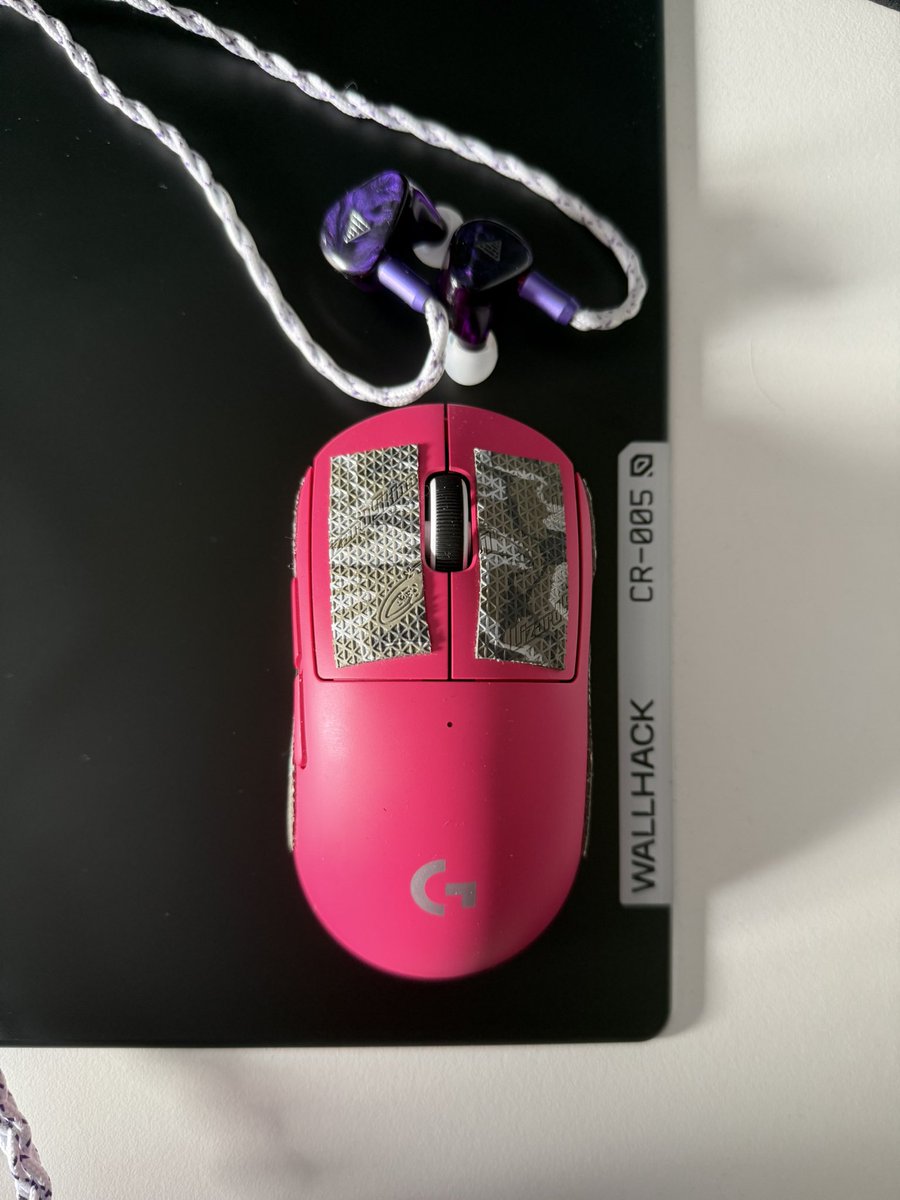 eA s1ght tweet media