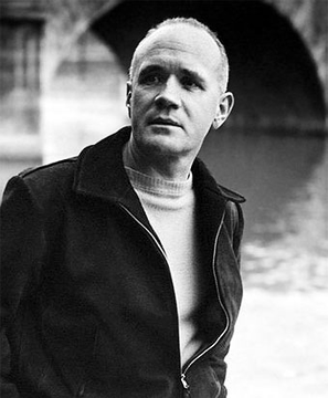 ProfesorJonk's tweet image. "Un hombre tiene que soñar mucho tiempo con el fin de actuar con grandeza, y el sueño se cuidó en la oscuridad"
Jean Genet.
Sus obras, siempre chocantes pero nunca vulgares, han sido una fuerza poderosa en la renovación del drama moderno.
#Efemeride #JeanGenet #teatro #literatura