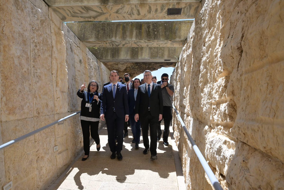 Israel Foreign Ministry tweet media