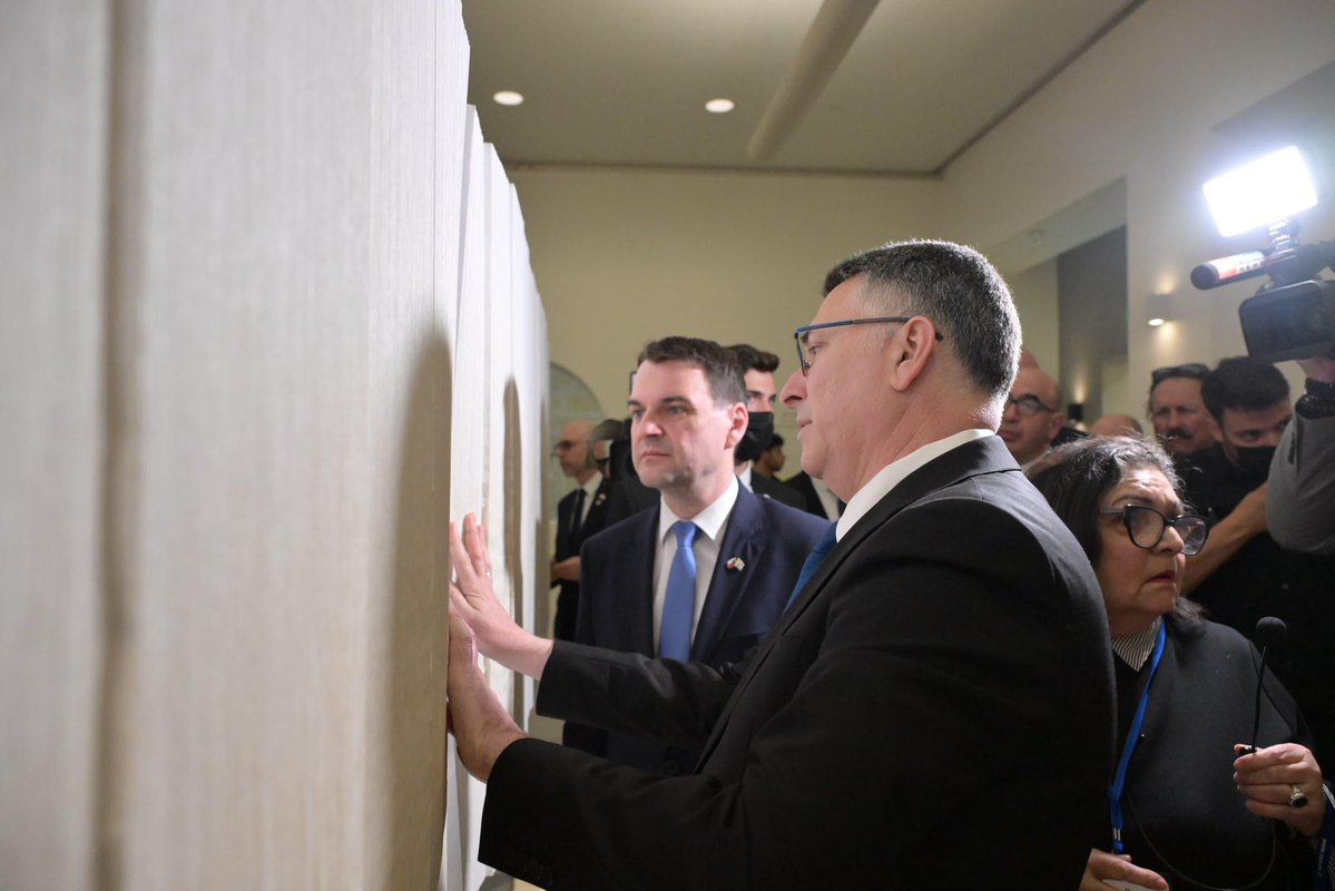 Israel Foreign Ministry tweet media