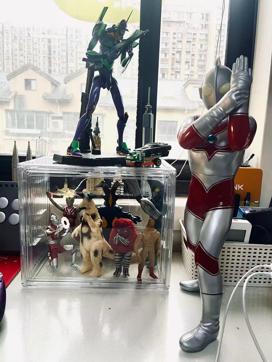 slowhand tweet media