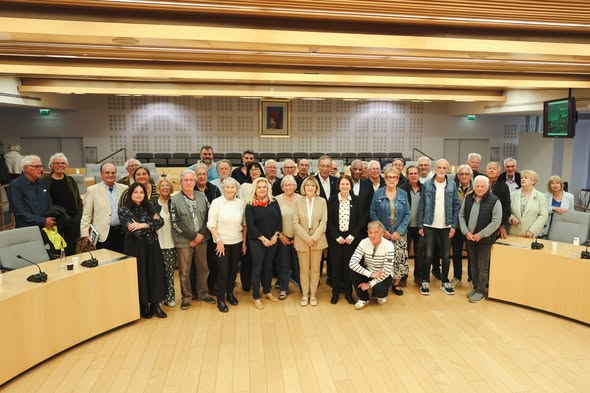 VilleDeToulon's tweet photo. 🔔 Madame le Maire a rencontré les Comités d’Intérêt Local (CIL) afin d’échanger sur les enjeux propres à chaque quartier 🤝#Toulon https://t.co/kNCHEa6Pzy