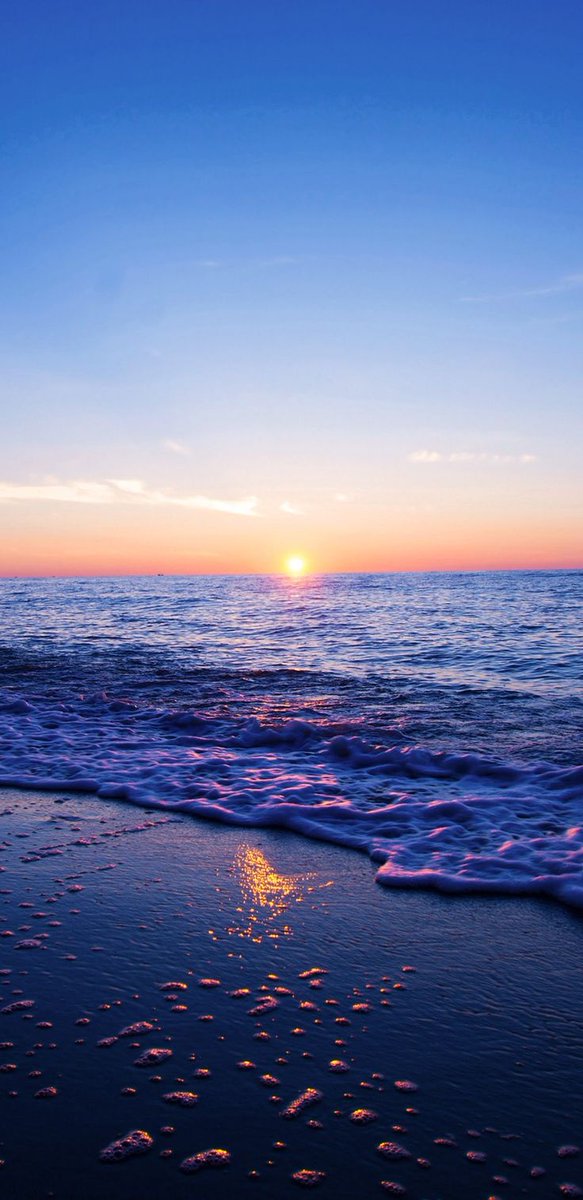 Waves Aesthetic tweet media