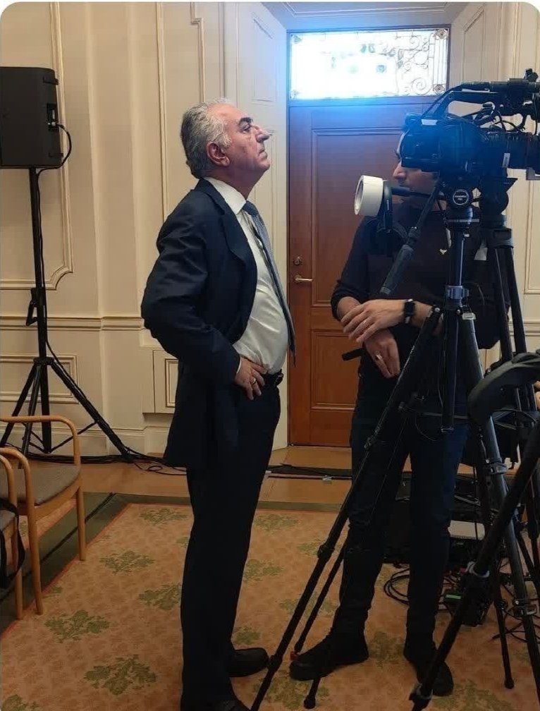 |مــه نگــار tweet media