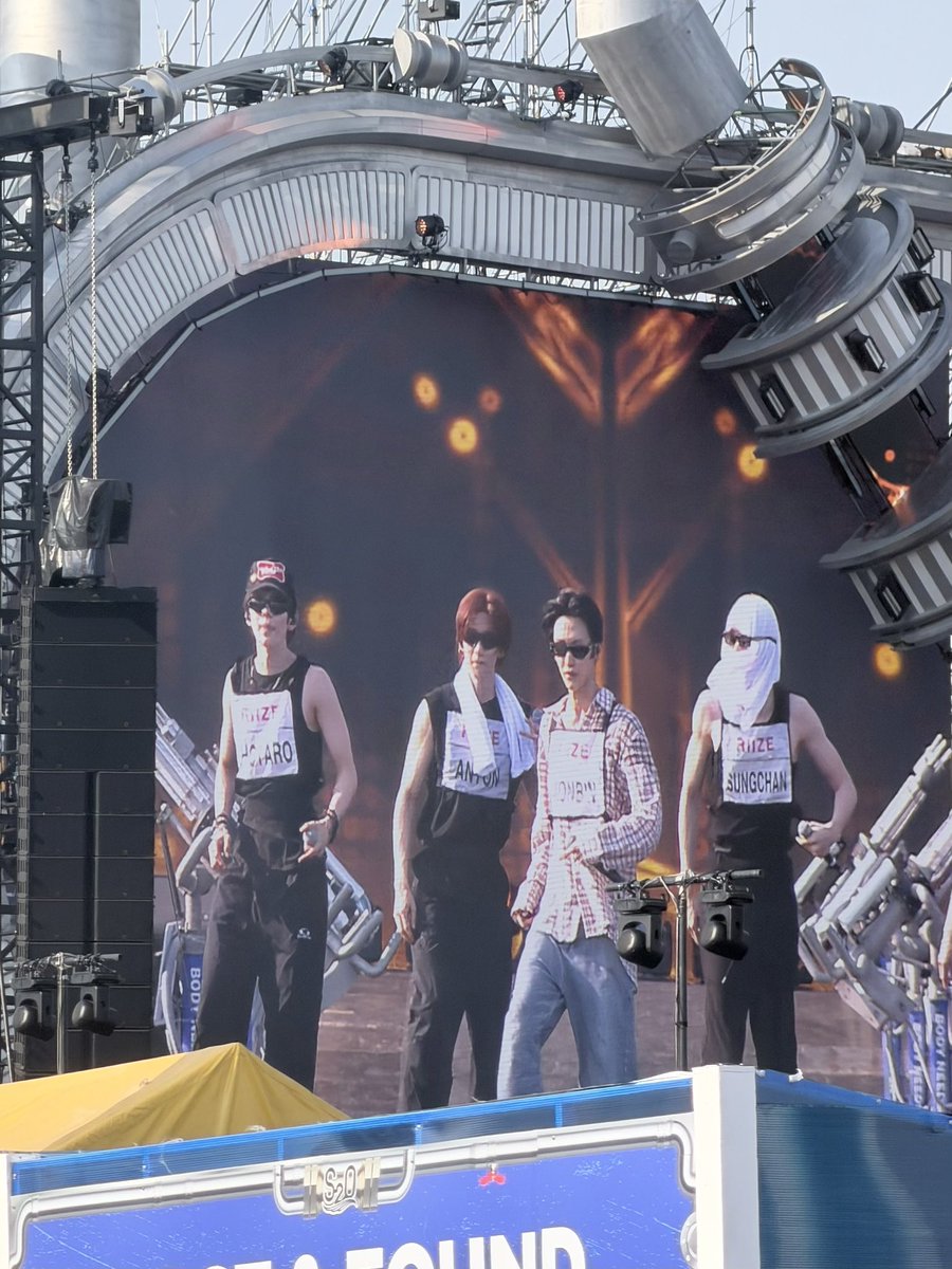 maverick tweet media