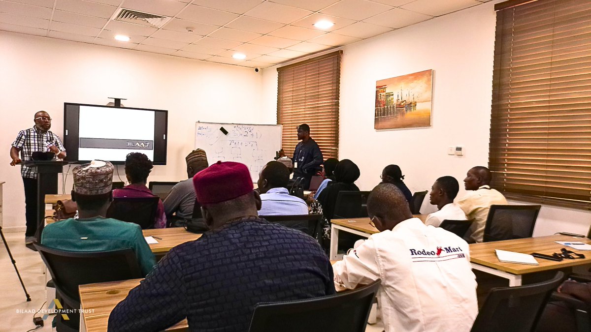 BilaadDevTrust's tweet image. Spot yourself… if you can!

Were you there? 
Find your face, and drop a 🔥 in the comments when you do!

#bilaaddevelopmenttrust #Networking #EventHighlights #SpotYourself #GrowthMindset #bdt