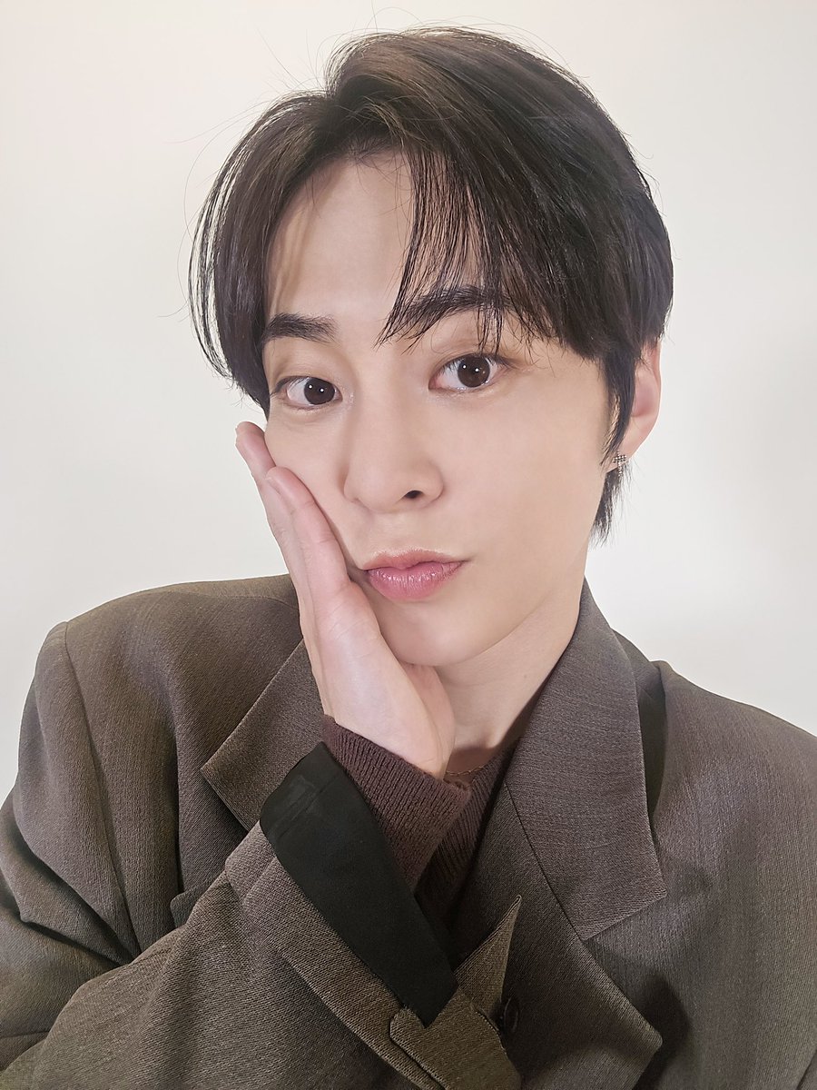 xiumindailypics tweet media