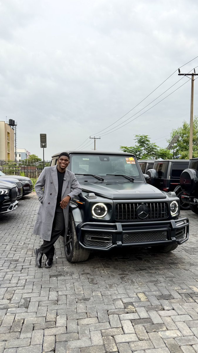 Mrbluemax tweet media