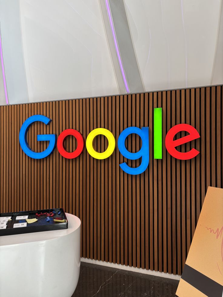 vibeonX69's tweet image. Suppose 4 job offers in front of you

-Google
-Apple
-Microsoft
-NVIDIA

What will choose?