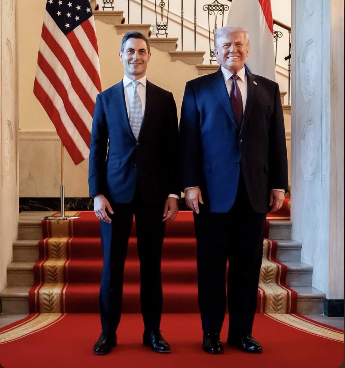 Vivscontent tweet media