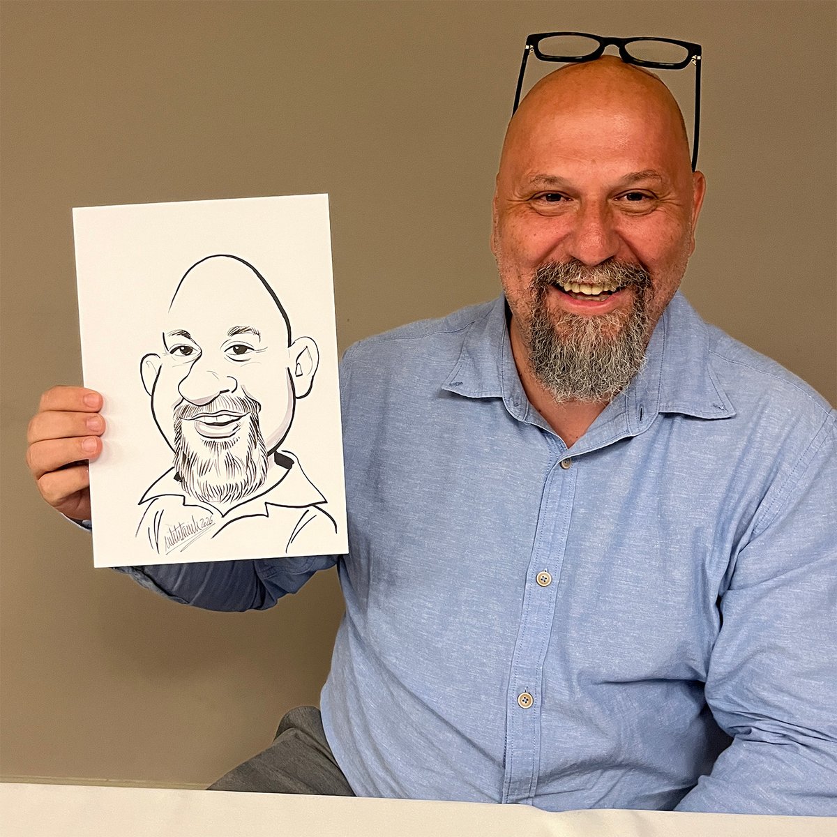 Nik Titanik tweet media