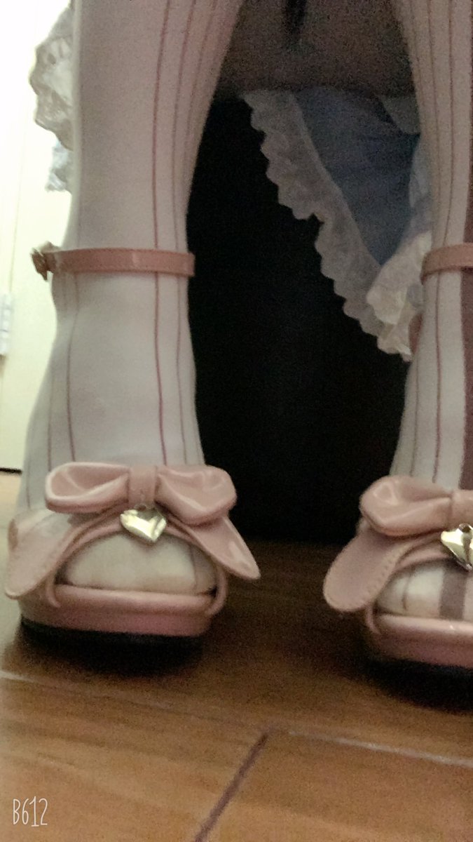 彳卸虫枼 tweet media