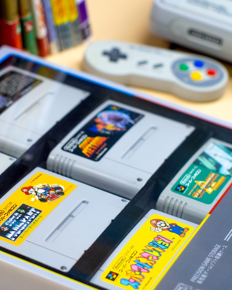 Book4Games's tweet photo. Whether you collect PAL Super Nintendo or Super Famicom games, your favorite cartridges will be held tight and secured in our dedicated Precision Game Storage 👍

You can use them for storage and display on a shelf, or even on the wall of your gaming room 🕹❤

📦 Assembled in & shipped from France 🇫🇷
✨ Get yours at: https://t.co/hXnviGWpr7

#RetroGamingStorage #SuperFamicom #SuperNintendo #snescollection #RetroGaming