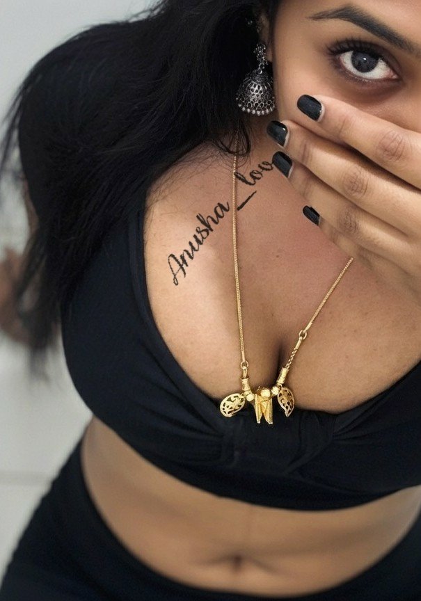 Happy Tamil New year to all my loved ones 💗💗💗 
Wish you all stay healthy and happiness forever 

Just did my eyebrows today. How is it guys 🙈🙈🙈🙈