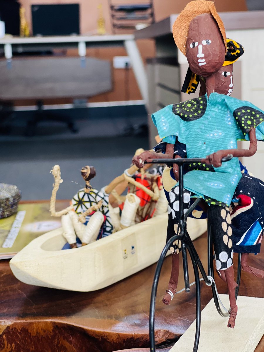 WildpulseA's tweet photo. Every piece tells a story of people, traditions, and the soul of a destination. Art and craft in tourism isn’t just something you see, it’s something you feel, something you take home with you. Travel deeper. Connect locally. Carry a story, not just a souvenir. #VisitUganda https://t.co/QpLlU06pou