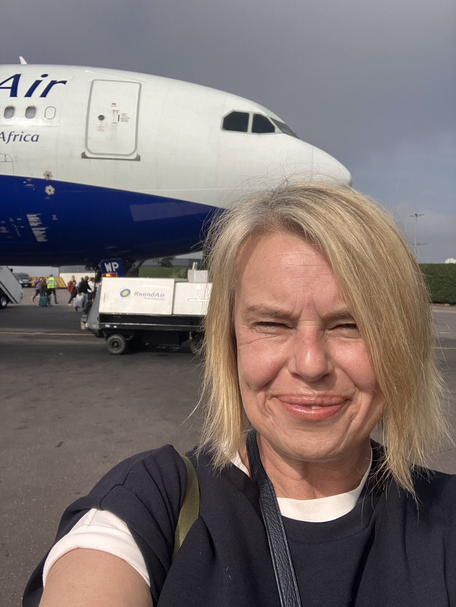 A_ThorpeUK's tweet image. Looking forward to re-engaging ! 

My three week Christmas holiday to the UK turned into four long months away for medical reasons. So delighted to finally land back in Kigali this morning. nishimiye cyane ✈️kugaruka mu #Rwanda, igihugu cy’imisozi 1000.

Thank you @FlyRwandAir