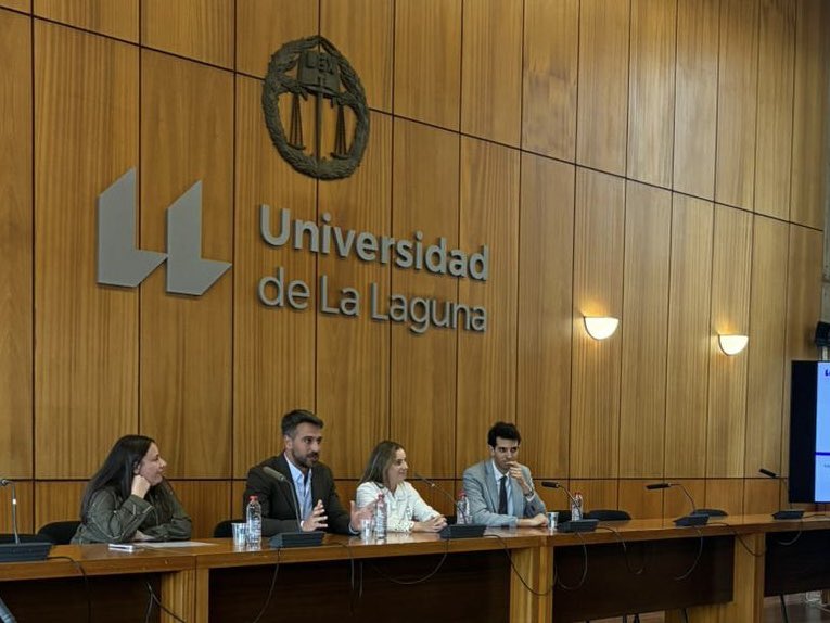 Facultad Derecho ULL tweet media