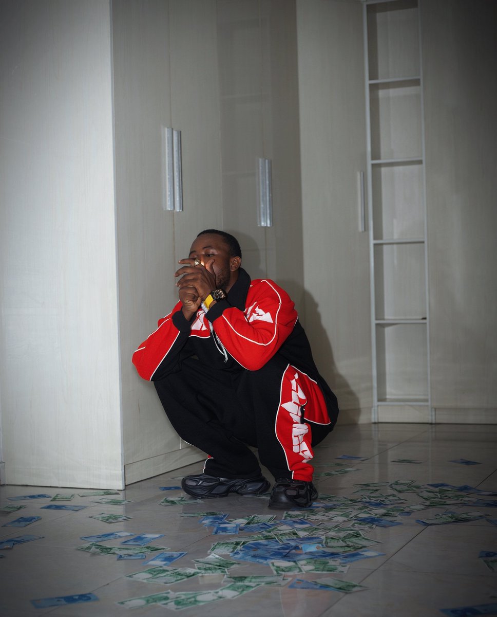 RichBasil2025's tweet photo. ‼️new song soon‼️ https://t.co/B5gQ2d8Okp