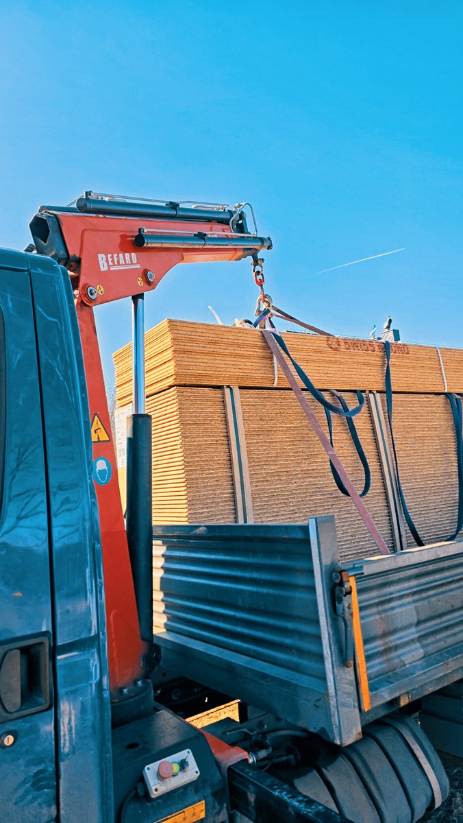 bozir's tweet image. Płyta OSB
📷 Zapraszamy na ul. Lubańską 35 w Jeleniej Górze!
📷 Masz pytania? Zadzwoń: 607-343-016
📷 Lub napisz do nas na Messengerze – wycenimy Twoje zamówienie w kilka minut!
#JeleniaGóra #OSB #Budowa #Remont #SkładDrewna #PolDrew #Budujemy #PłytaOSB #HDS #PromocjaBudowlana