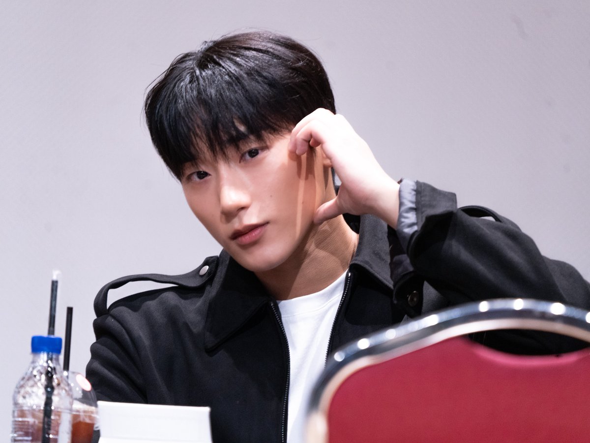 𝐚𝐫 tweet media