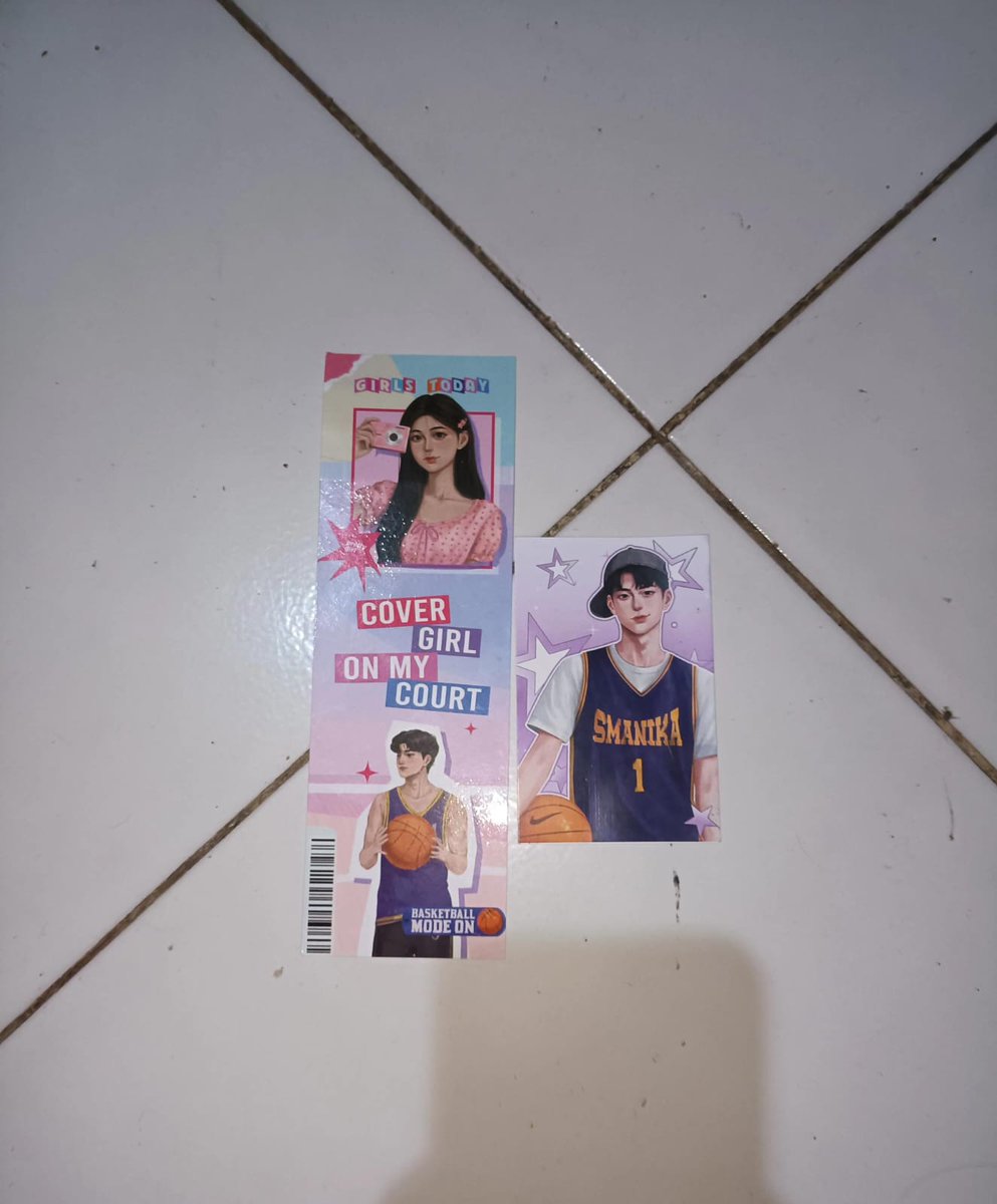 youngcharm26's tweet photo. wts novel cover girl on my court karya dellalesmana

- 75k 
- masih bagus banget baru sekali baca
- ori beli di oyen gramed official 

link co di rep https://t.co/ZjojQ4jq3V