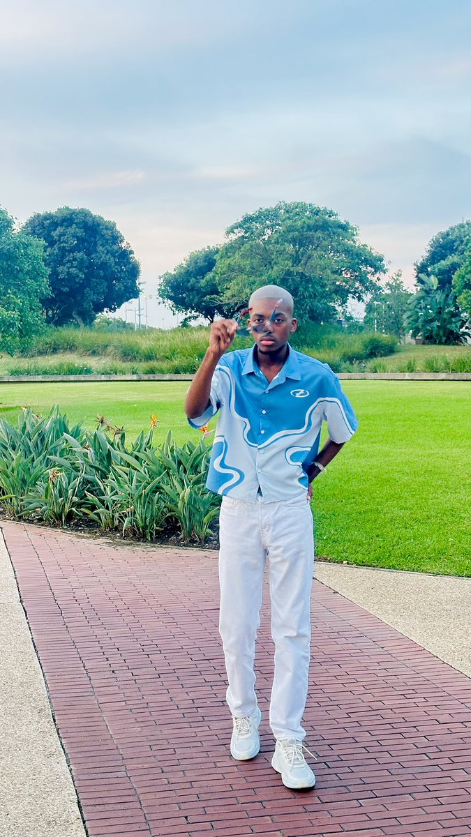 Justcallmesaucy tweet media