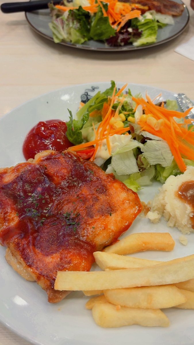 perpeem🦋 tweet media