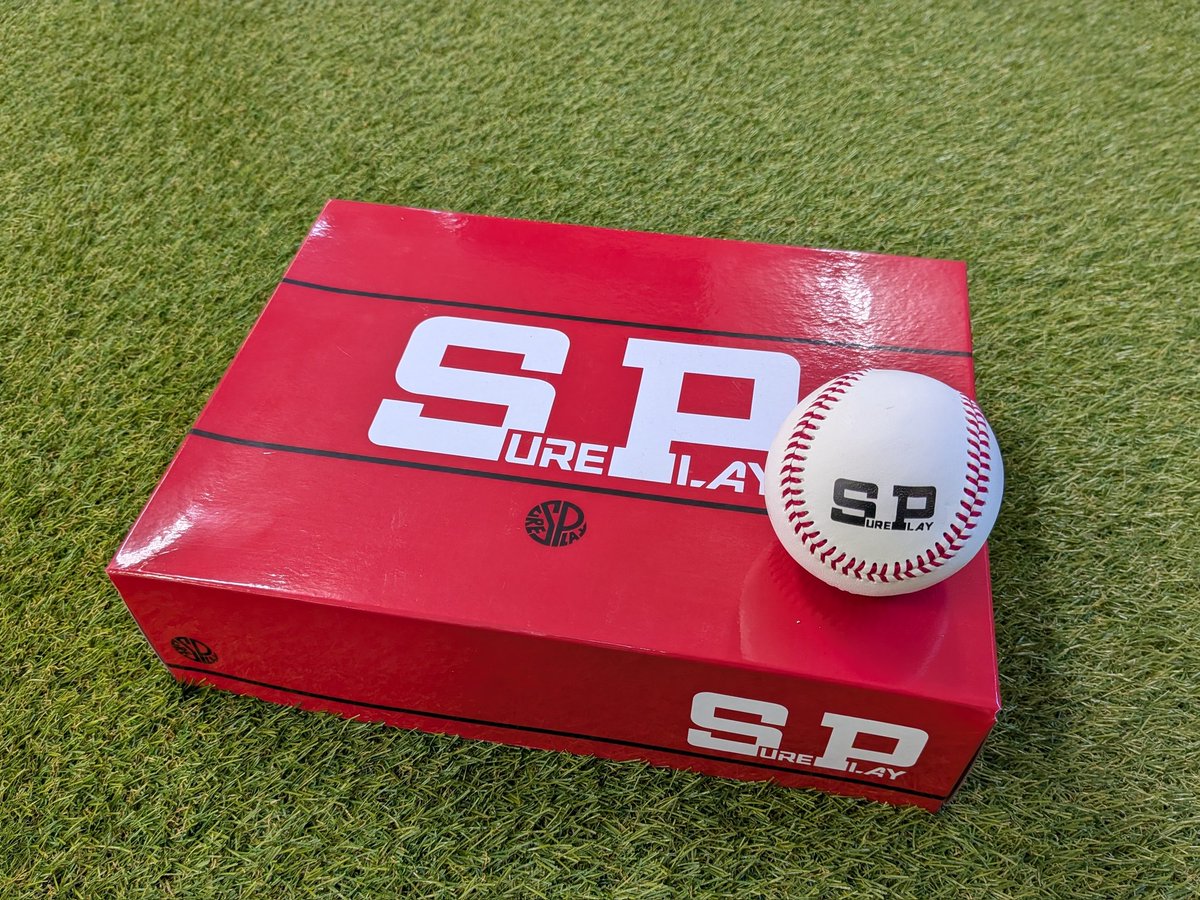 SUREPLAY_JP's tweet photo. #公認球 に近い #練習球 が #シュアプレイ から！
✔ ウールしっかり使用
✔ リアルなシーム感
✔ 試合に近い打感
復元率（反発力）＝潰れたボールがどれだけ戻るか！公認球はここを厳しく管理💪だから“飛び・打感”が違う‼️
1ダース¥6,996(税込)
1球あたり¥583(税込)
※オンネーム対応可
#sureplay https://t.co/UCjHWHi5zq