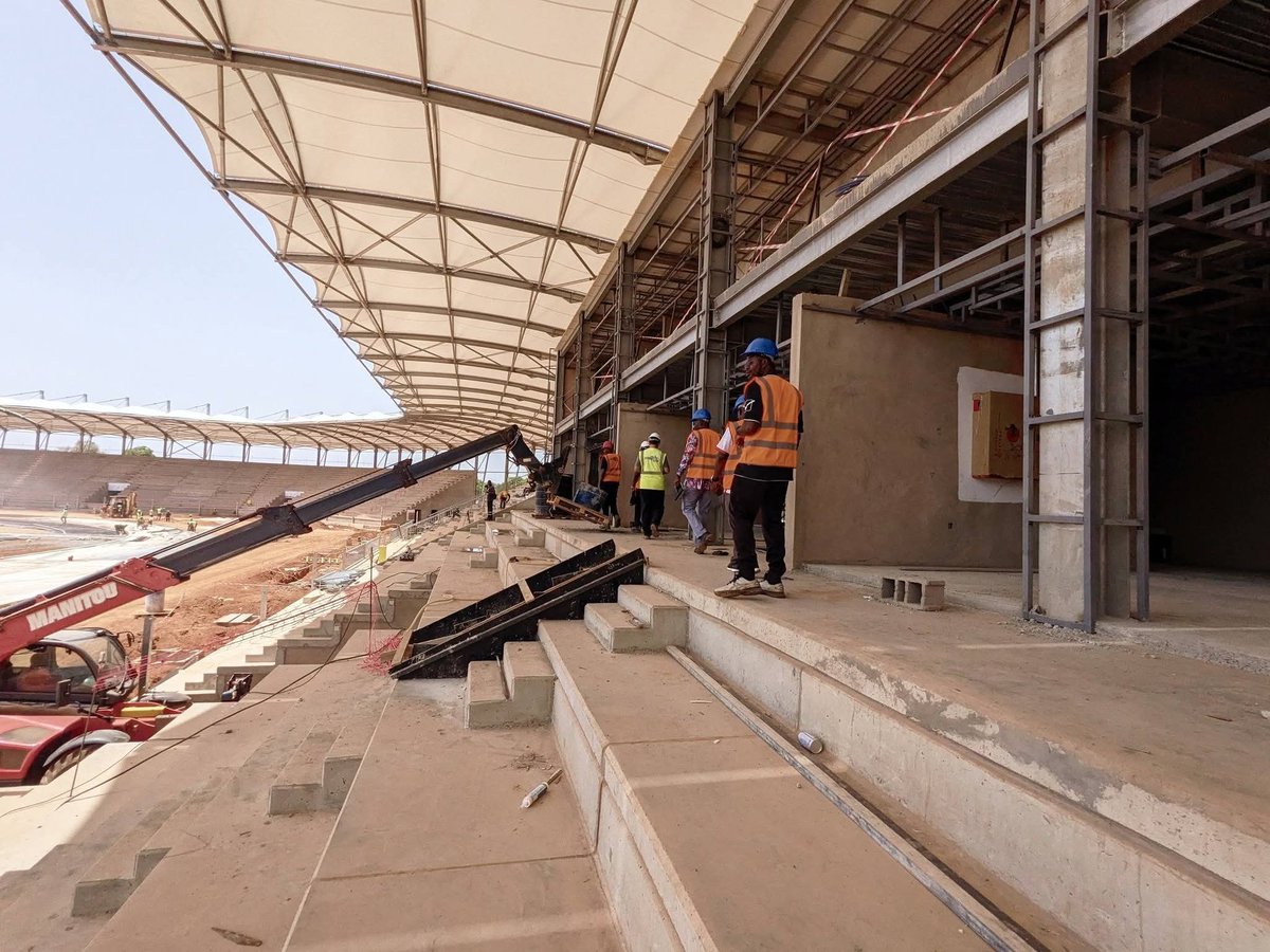 MaMon45051's tweet photo. 🔴🔴🇧🇫 Notre stade sans crédit sur fond propre, plus de 90% de réalisation !!!!! 
Vive IB ✊
@CapitaineIb226 https://t.co/6cuYIkiTMG