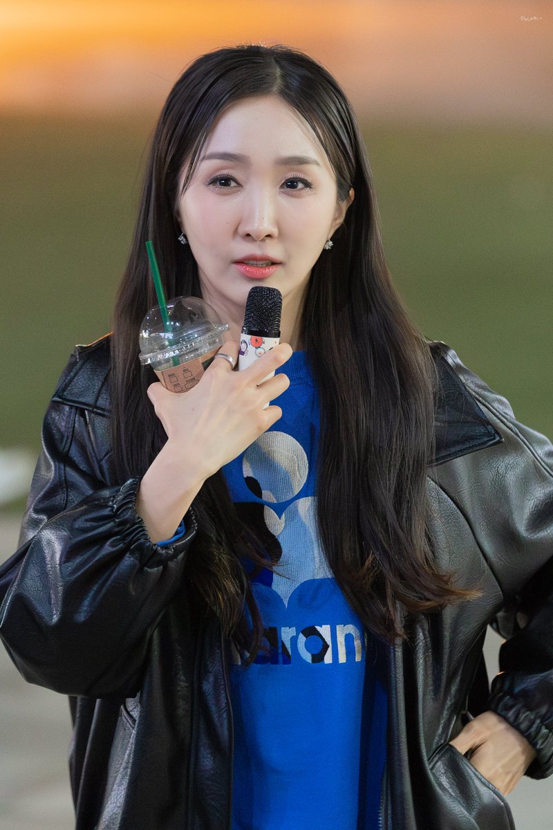 260414 연극 더와스프 #김려원 퇴근길

💙

#포카리샷