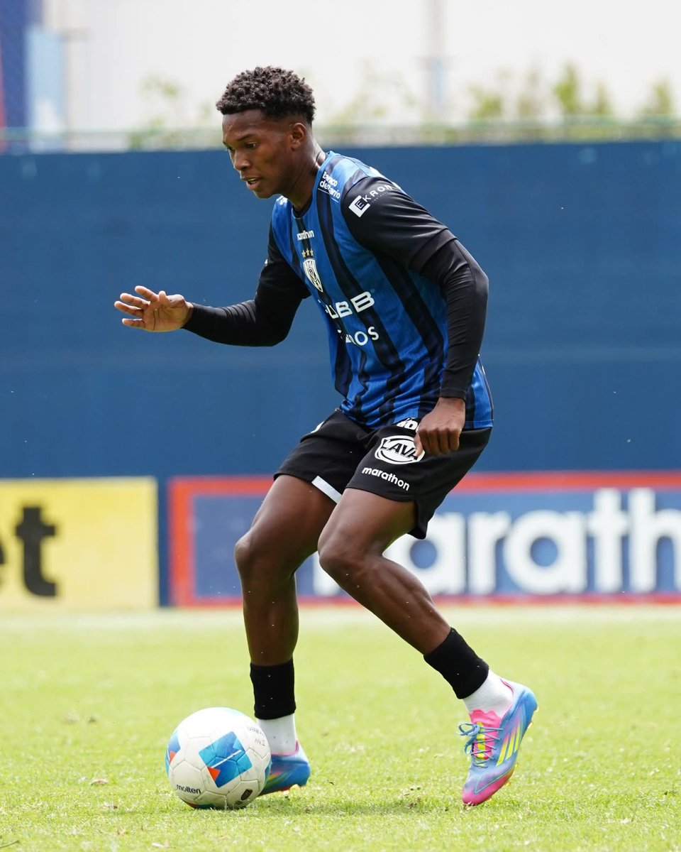 Magpie24_7's tweet photo. ✍️ We have completed a deal to sign highly-rated Ecuadorian winger Johan Martinez from Independiente del Valle.

He will officially join the club after his 18th birthday in the summer of 2027.

Ross Wilson, Newcastle United Sporting Director, said: 

“We’re delighted to beat off serious competition from leading clubs across Europe to bring Johan to Newcastle United.

“Identifying and recruiting promising young players is a key part of how we build for the future, and our scouting and recruitment teams have worked diligently to secure Johan’s signature.

“Independiente del Valle have a strong reputation for developing young players and Johan has undoubtedly benefited from that environment. He will continue his progress there while we maintain a close connection with his development, and we look forward to welcoming him to Newcastle next year.”

Welcome to Newcastle United, Johan! 🇪🇨

#NUFC #NUFCFans #Newcastle