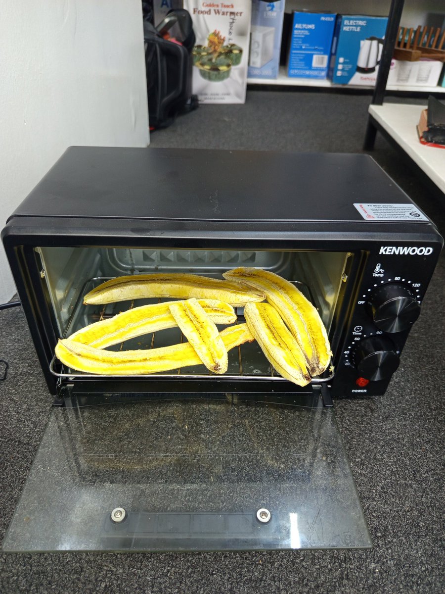 Finah_Business's tweet image. Mrejesho wa oven  kutoka CHUNYA 

Mteja wangu kachoma ndizi na samaki..kaunguza😹😹😹

Oven yetu
Tsh 55,000

0755693113

📌Inachoma na kuoka  kila kitu 

📍 Riverside karibu na Micasa