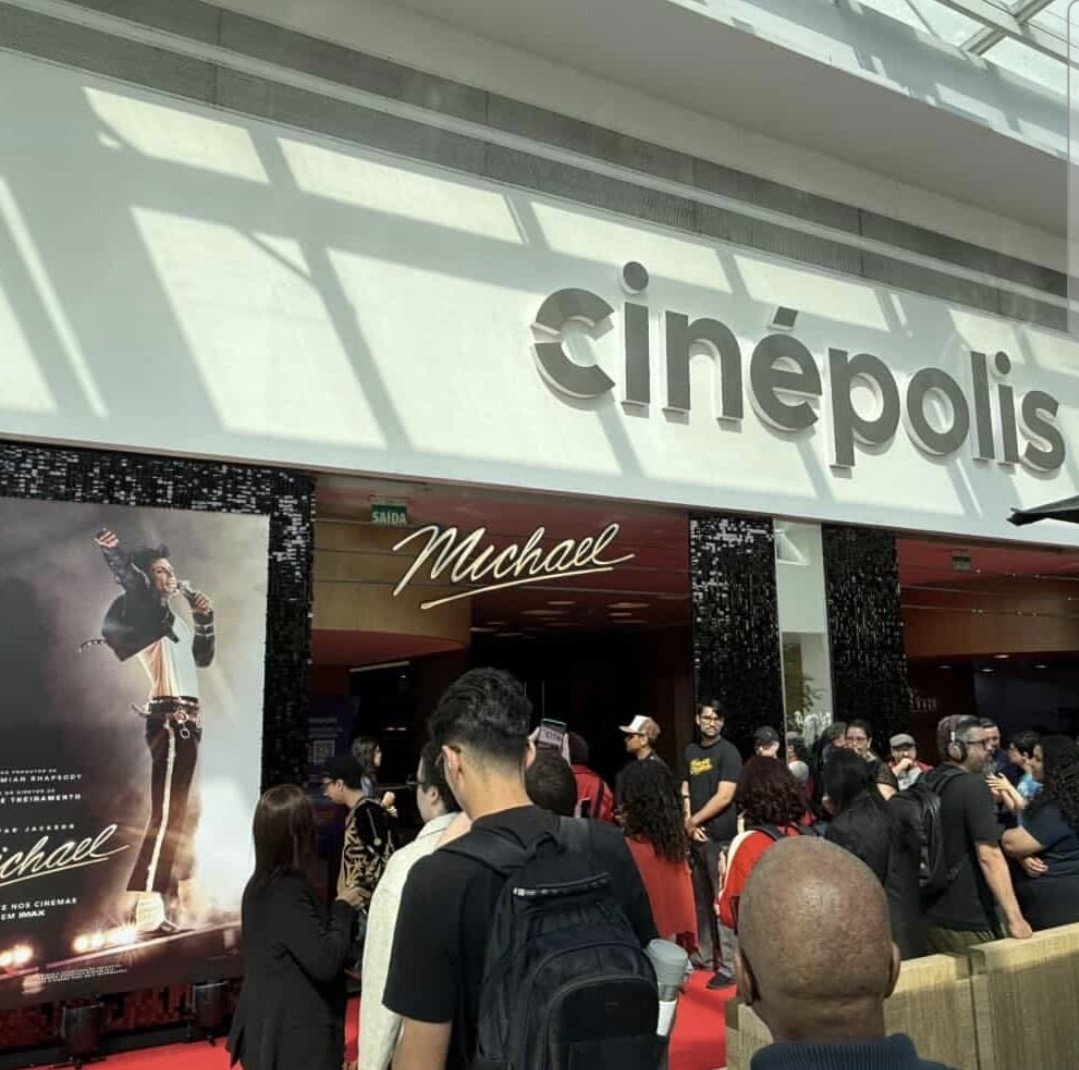 Tay #mjbiopic tweet media