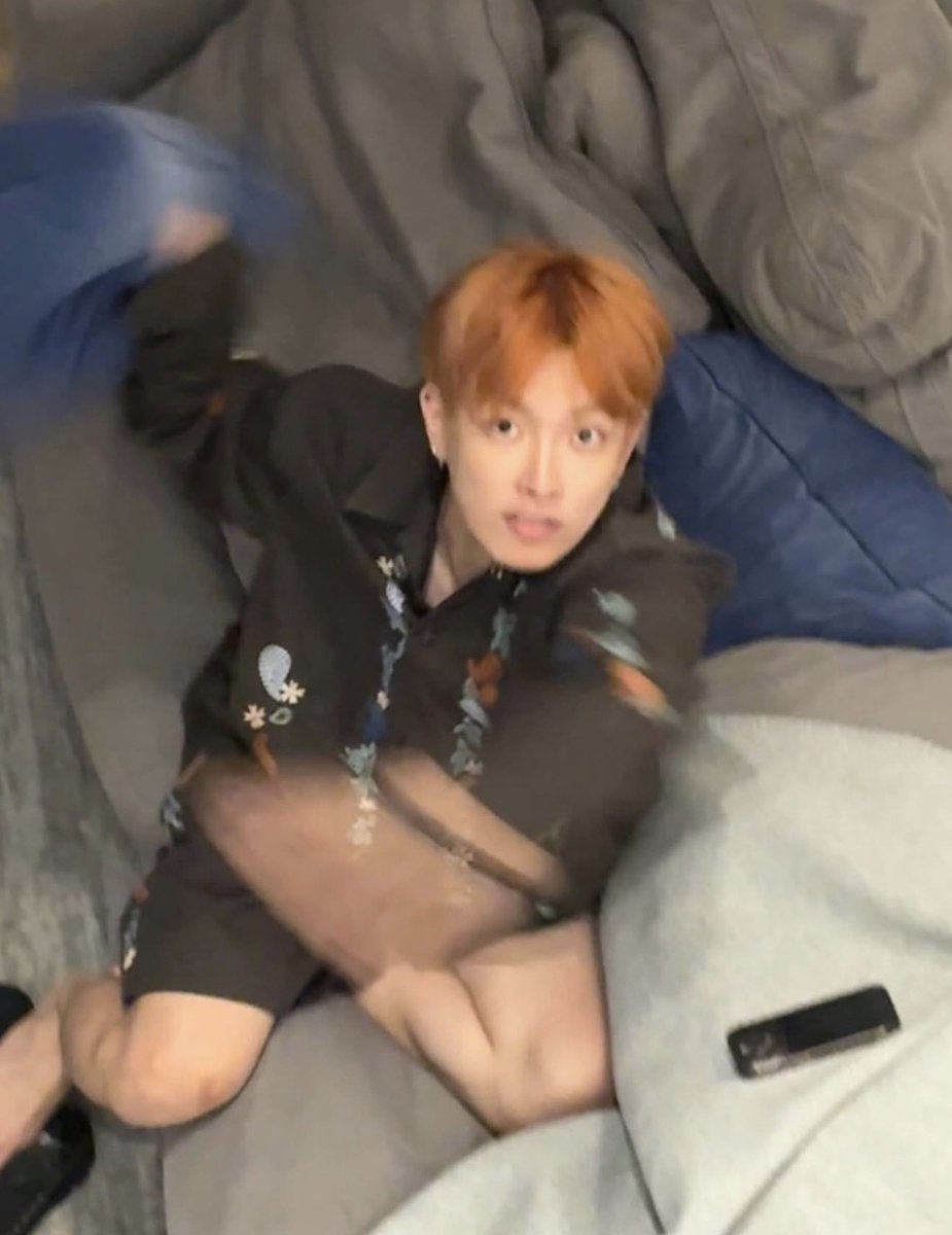 hongjoong’s princess 👑 tweet media