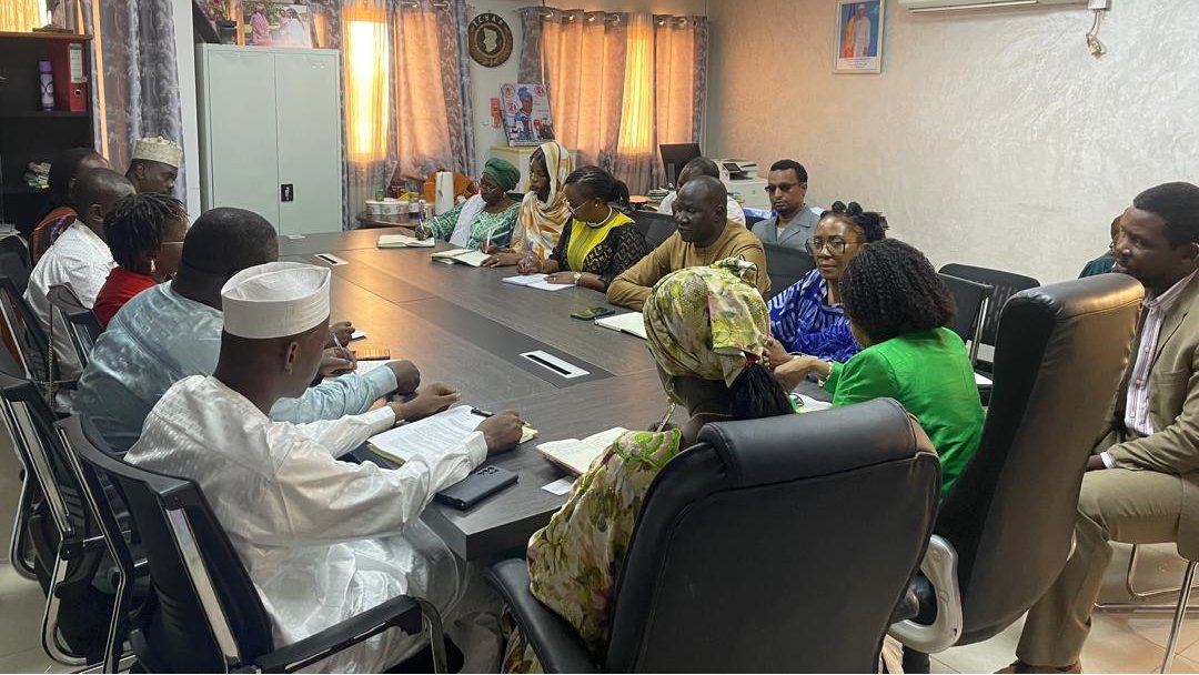 AUC_PAPS's tweet photo. The @FemWiseAfrica delegation also held a strategic engagement with the #Ministry of Women and Early Childhood of #Chad, the host institution for the upcoming #FemWise-#Chad National Chapter.
Discussions with the Ministry’s Secretary General underscored the importance of establishing the national chapter as a robust and sustainable platform to systematically support women mediators and peacebuilders, while ensuring their contributions to peace processes are recognized, strengthened, and sustained over time.
#FemWiseNationalChapters #FemWiseChad
#AfricanWomenMediators #ChadWomenMediators
#WPS