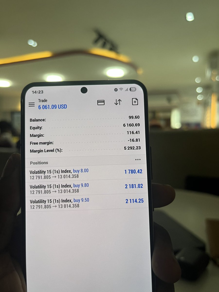 Locked in💛🖤 tweet media