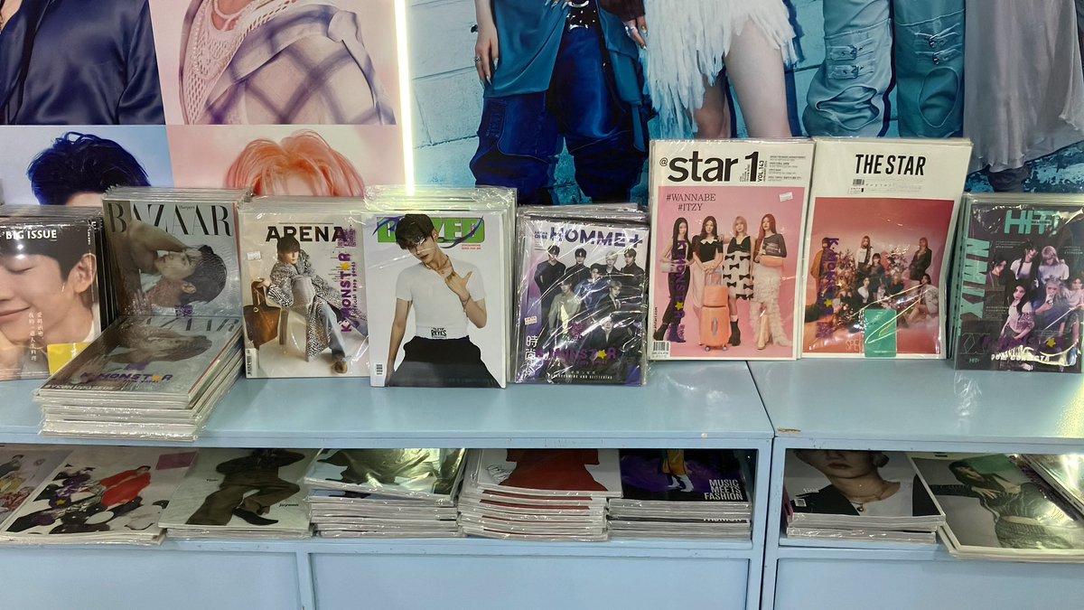 medomkpopmerch's tweet image. Magazine sale at kpopmerch store✨

Hanya tersedia di Kpopmerch offline store🙌🏻

#kpopmerch #kpop #kpopstore #magazine #elle