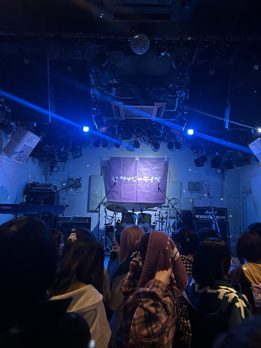 か tweet media
