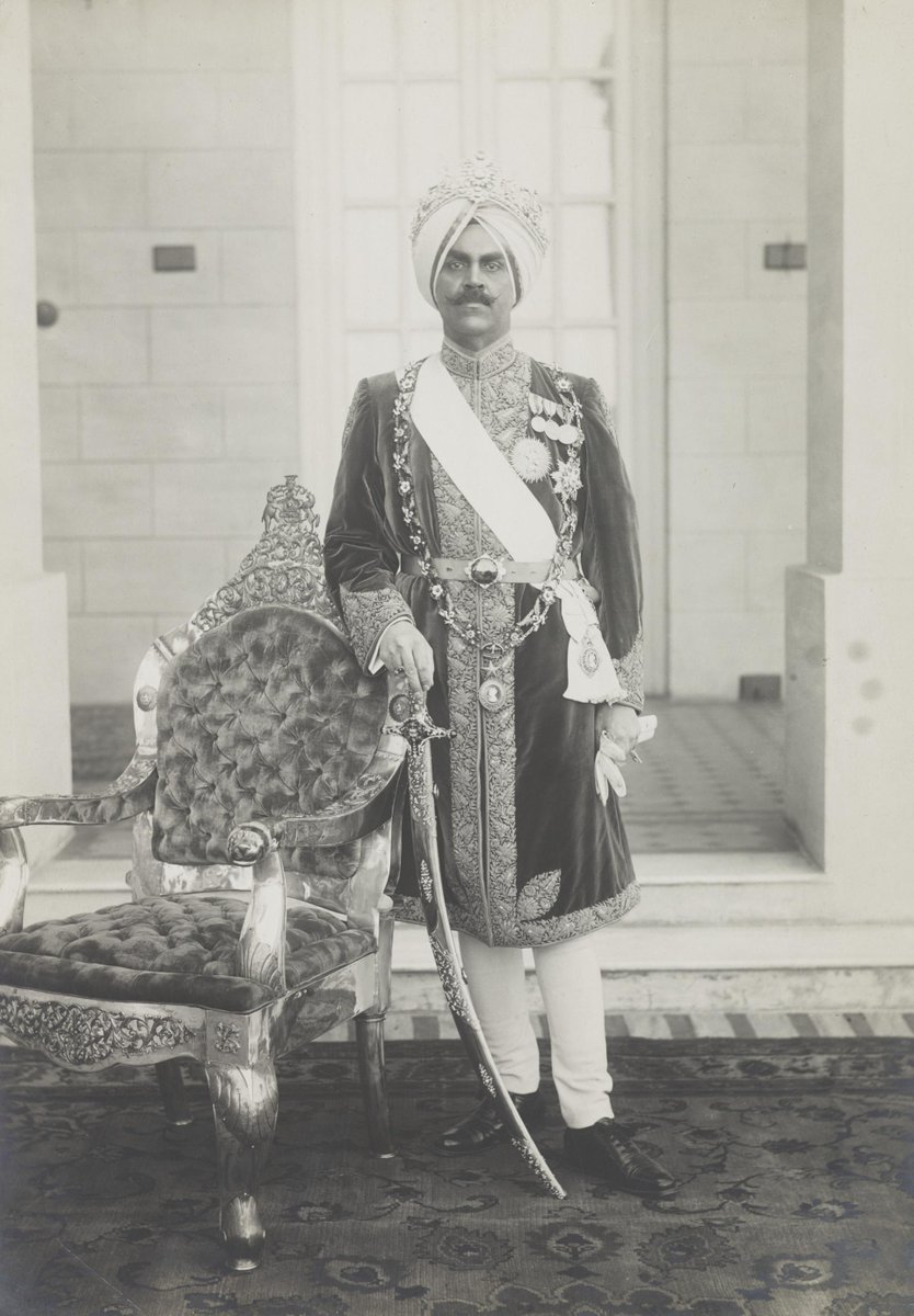 Royal Archives tweet media