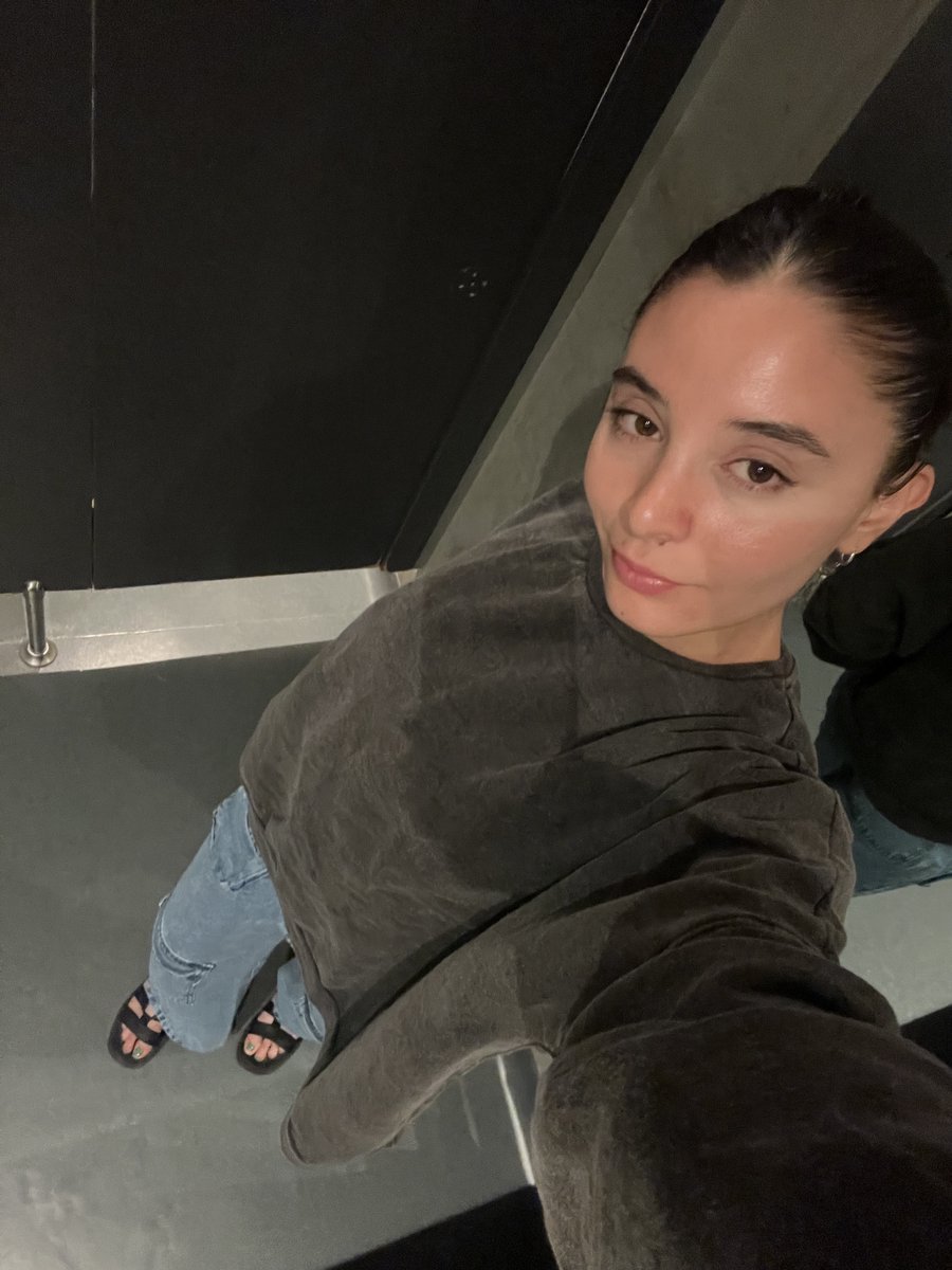 Kimberly 💕 tweet media