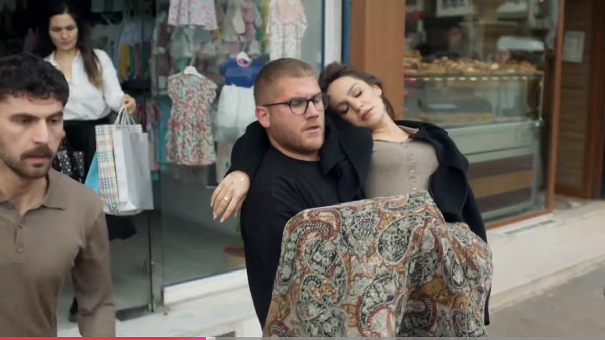 Deniz🧜‍♀️ tweet media