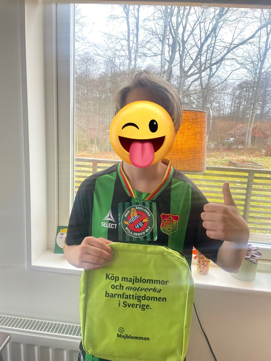 CharlesRamsvik's tweet photo. Grabben gör debut och säljer årets majblommor. Gör honom glad och köp vet ja💚🖤

https://t.co/7yuwWS5RGa https://t.co/FTjXbQWuw9