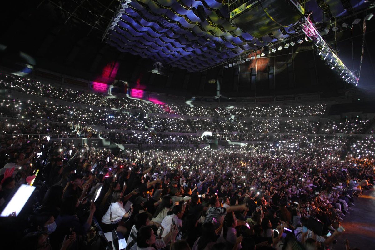 C© คิม 4E tweet media