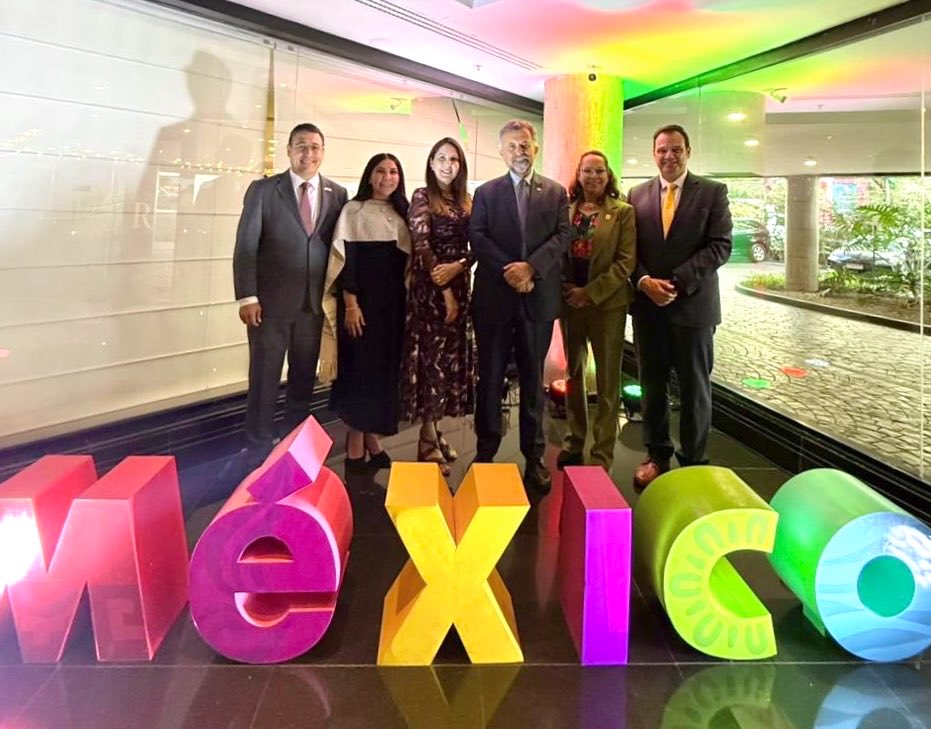 SECTUR_mx's tweet image. México cruza fronteras y fortalece su presencia en el turismo global con presencia en #Brasil. 🇧🇷✈️

En WTM Latin America 2026, uno de los encuentros más relevantes de la industria a nivel mundial, nuestro país se posiciona como un destino competitivo, diverso y en constante