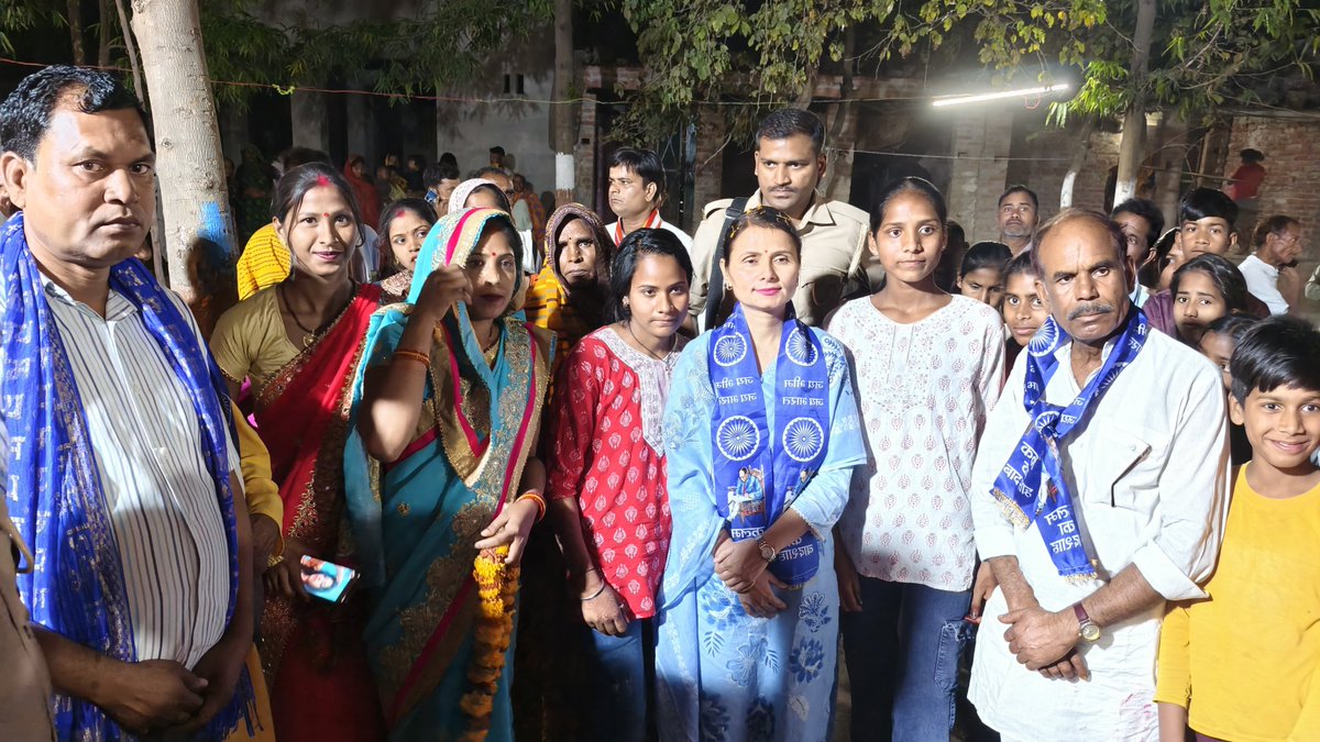 मोलहे खेड़ा, पुरवामान में राष्ट्र निर्माता, भारत रत्न बाबा साहेब डॉ भीमराव अम्बेडकर जी की जयंती पर कार्यक्रम में सम्मिलित होकर प्रतिमा पर पुष्पार्चन व दीप प्रज्ज्वलित कर उपस्थित लोगो को बाबा साहेब के व्यक्तित्व एवं कृतित्व पर विस्तार से प्रकाश डाला ।

#संडीला_विधानसभा