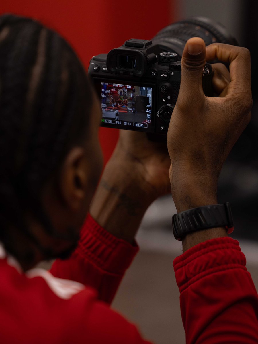 kkcrvenazvezda's tweet image. 📸 Meet our new photographer  

Welcome to the team! 😂

 #kkcz #WeAreTheTeam