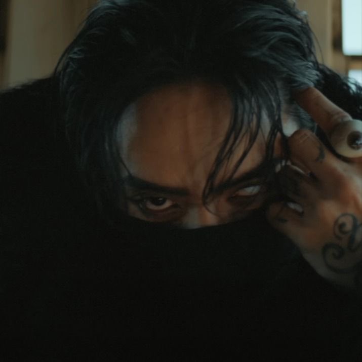 STR4NG3R 🎭 tweet media