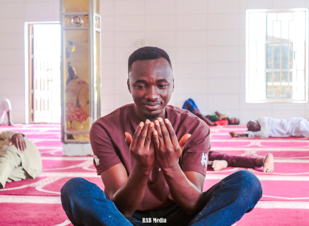 Musa Rhapsodi Affos (BloggerXtraOrdinaire) tweet media